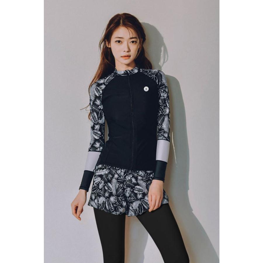 水着 レディース 体型カバー フィットネス ラッシュガード タンキニ ビキニ 5点セット タンクトップ レギンス 可愛い UVカット ボタニカル柄 ブラック |  | 02