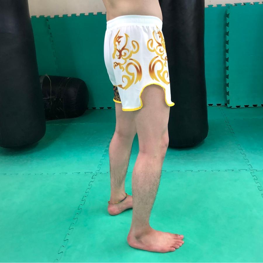 ムエタイ パンツ キック ボクシング K-1 トランクス 試合 練習 プロ アマ 男 女 兼用 ポリエステル |  | 10