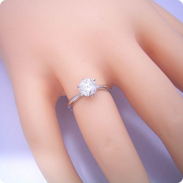 １カラット版：６本爪ティファニーセッティングタイプの婚約指輪 １カラット 婚約指輪 ティファニー プロポーズ ダイヤ エンゲージ ブライダル｜brilliantjewelry｜05