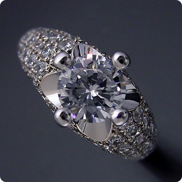 婚約指輪ダイヤモンド１ｃｔ１カラットエンゲージリングプラチナブルガリジュエリーブライダル結婚指輪マリッジリング受注生産品１ｃｔ版：柔らかい印象の可