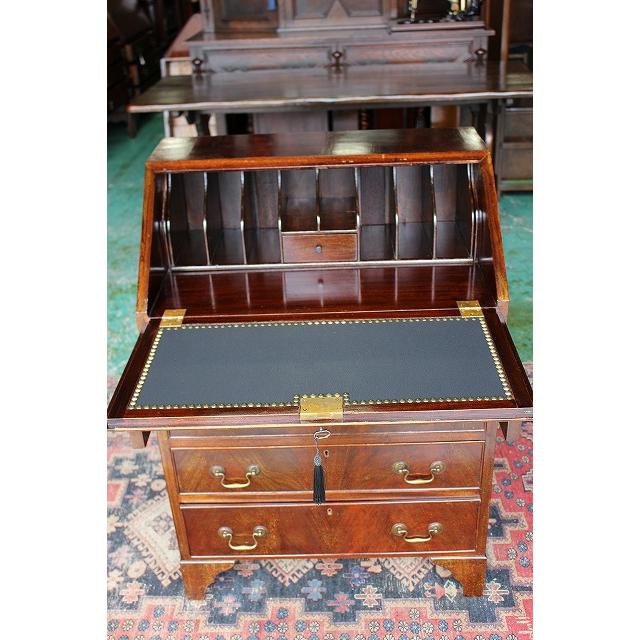 イギリスアンティーク家具 ビューロー ライティングビューロー