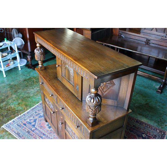 イギリスアンティーク家具 サイドボード コートサイドボード カップ