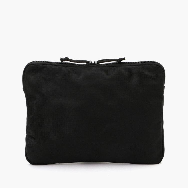 White Mountaineering ホワイトマウンテニアリング クラッチバッグ WM  