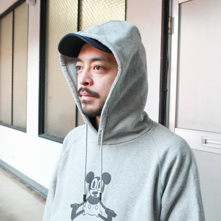 WHITE MOUNTAINEERING（ホワイトマウンテニアリング） スウェット