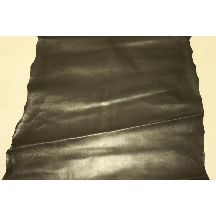 レザークラフト 革 皮 本革 diy ブラック 1枚革 床革 国産 レザー 床ヌメ 一枚革 材料 102ds ...
