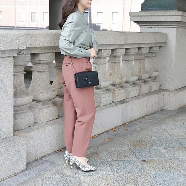 GUCCI グッチ ショルダーバッグ ソーホー 598211 A7M0G 1000