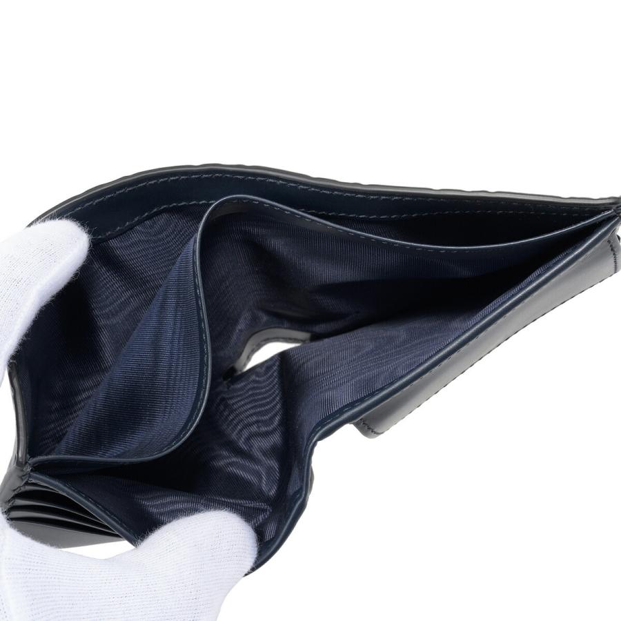 グッチ GUCCI 並行輸入 グッチ 2つ折り財布 グッチッシマ 779841 CWC1N 4009