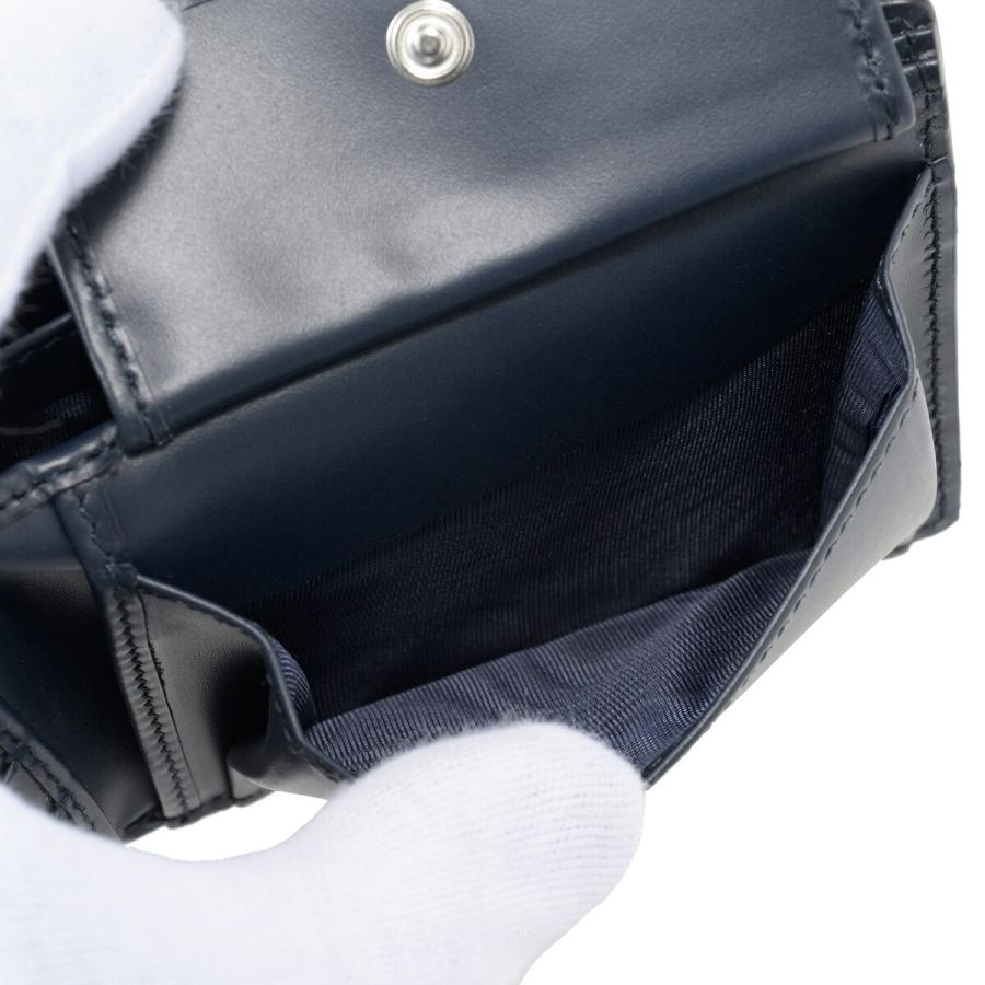 GUCCI（グッチ） 並行輸入 2つ折り財布 グッチッシマ 779841 CWC1N