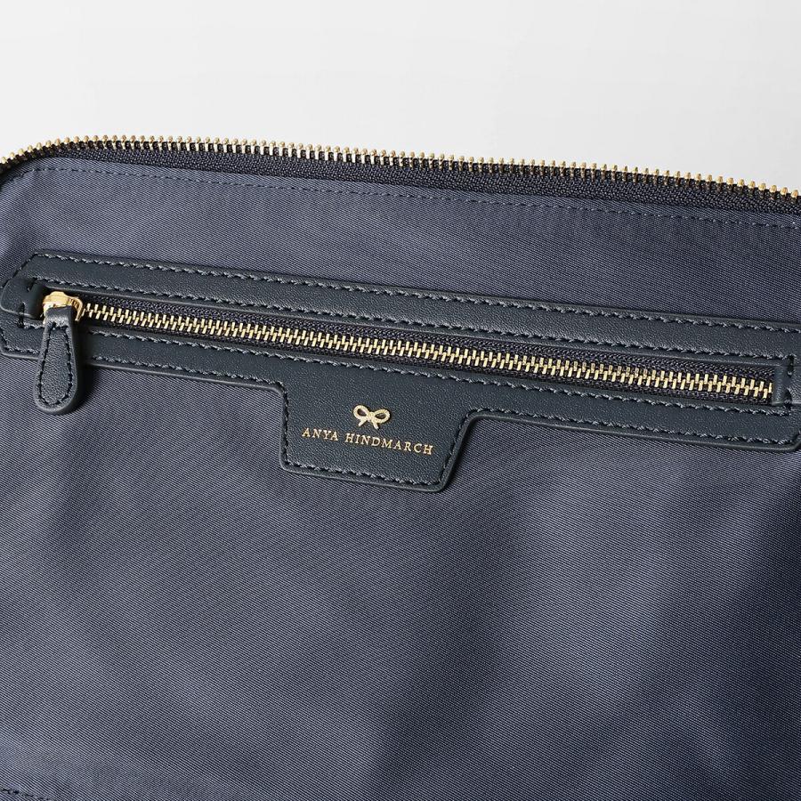 【新品】ANYA HINDMARCH アニヤハインドマーチ　ポーチ　ネイビー ANYA HINDMARCH（アニヤ・ハインドマーチ） 並行輸入 アニヤ ハインド