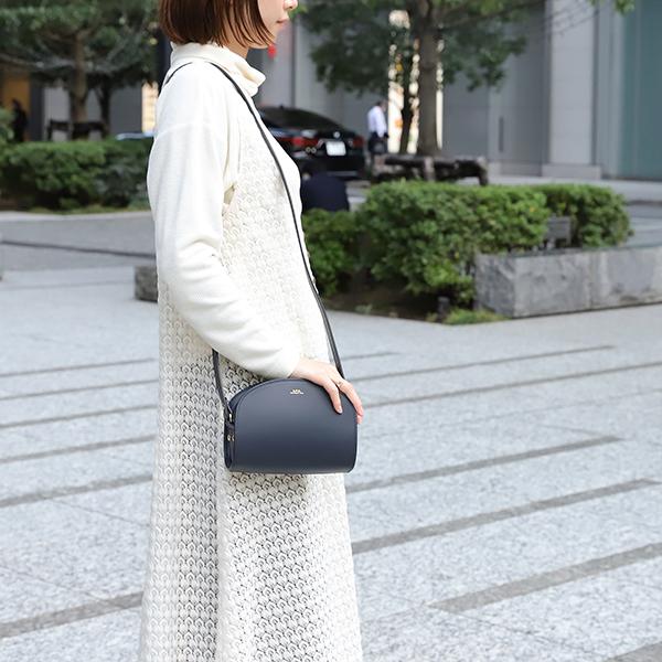 A.P.C.（アーペーセー） 並行輸入 ショルダーバッグ サック デミ ルネ