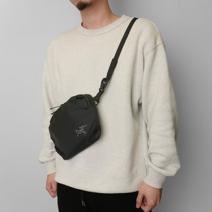 ARC'TERYX（アークテリクス） 並行輸入 ショルダーバッグ ヒリアド