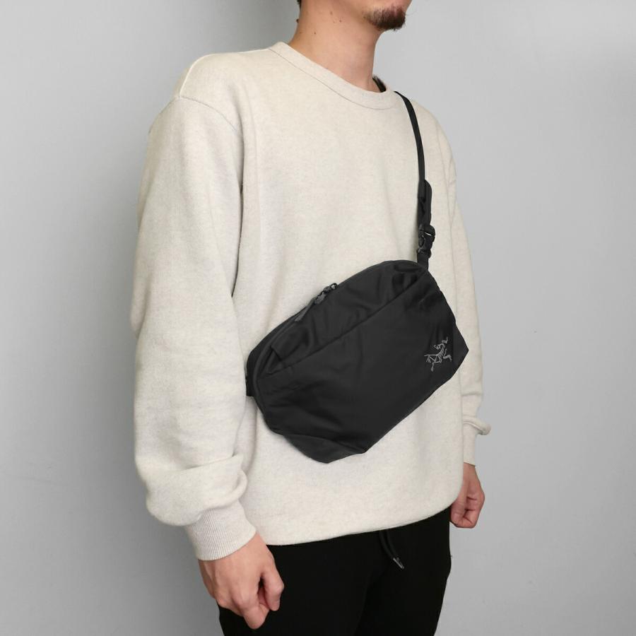 ARC'TERYX（アークテリクス） 並行輸入 ショルダーバッグ ヒリアド