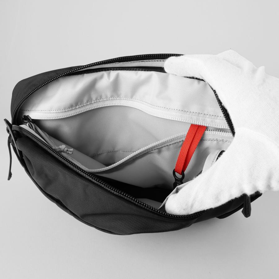 ARC'TERYX（アークテリクス） 並行輸入 ショルダーバッグ ヒリアド