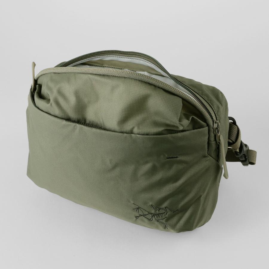 ARC'TERYX メンズショルダーバッグ -- BEAMSカーキ 迷彩 満を持して迷彩。｜ビームス 銀座｜BEAMS