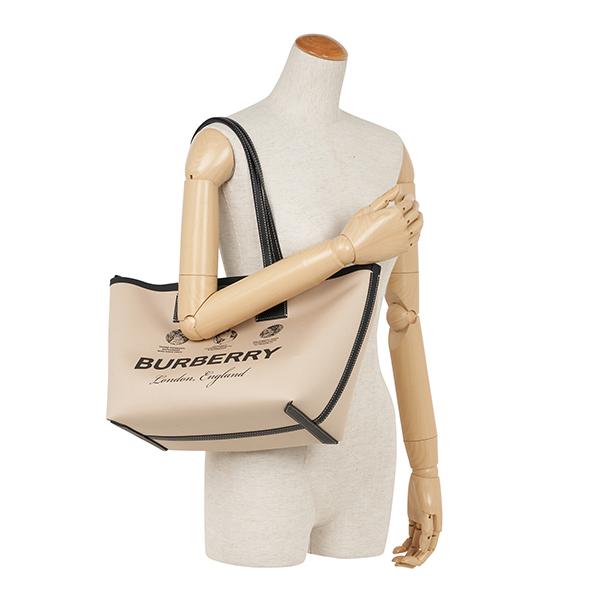 BURBERRY バーバリー トートバッグ ラベルプリント 8063120 BURBERRY バーバリー トートバッグ ラベルプリント 8063120