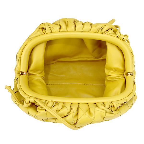 BOTTEGA VENETA ハンドバック　ゴールド　レア Andiamo Clutch in GOLD | Bottega Veneta® GR