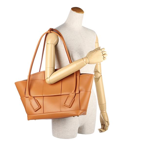 BOTTEGA VENETA ボッテガヴェネタ ハンドバッグ マキシイントレ BOTTEGA VENETA ボッテガヴェネタ ハンドバッグ マキシイントレ