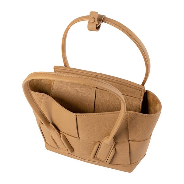 BOTTEGA VENETA（ボッテガ・ヴェネタ） 並行輸入 ハンドバッグ