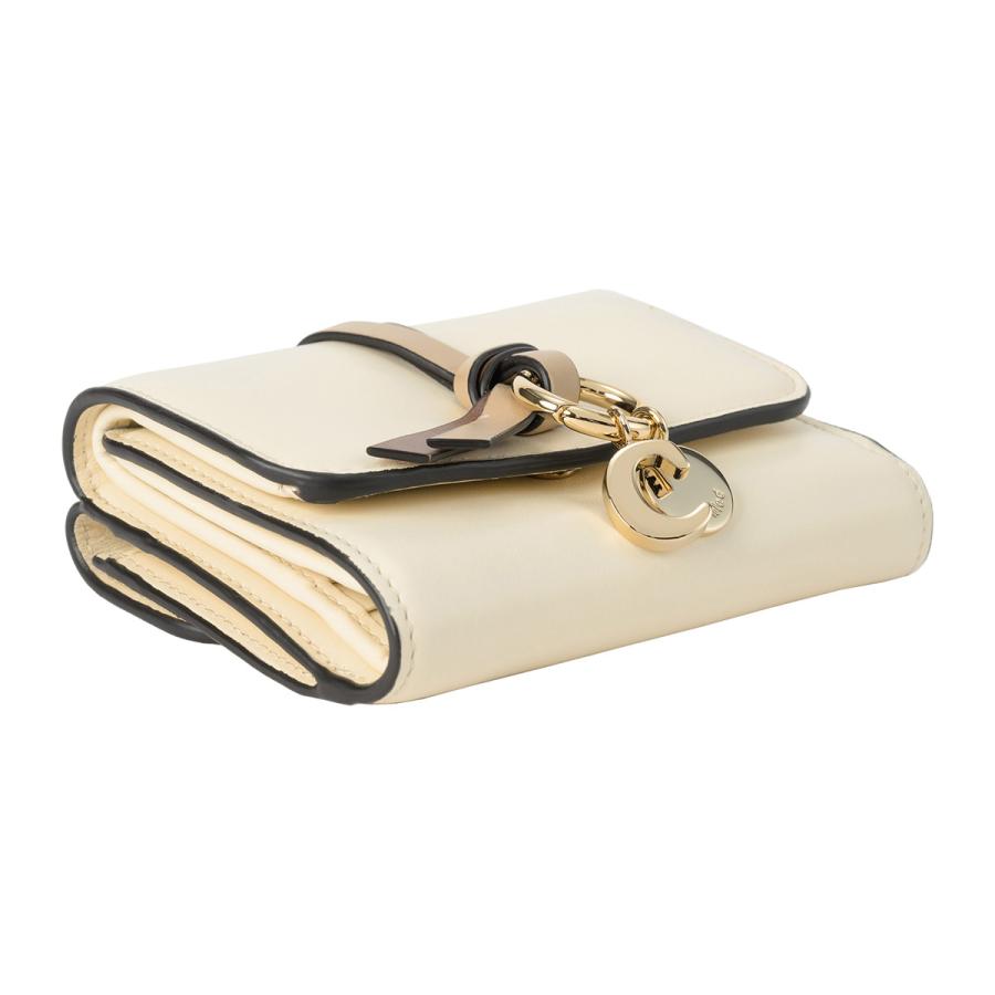Chloe クロエ 3つ折り財布 アルファベット CHC23WP945L55 110