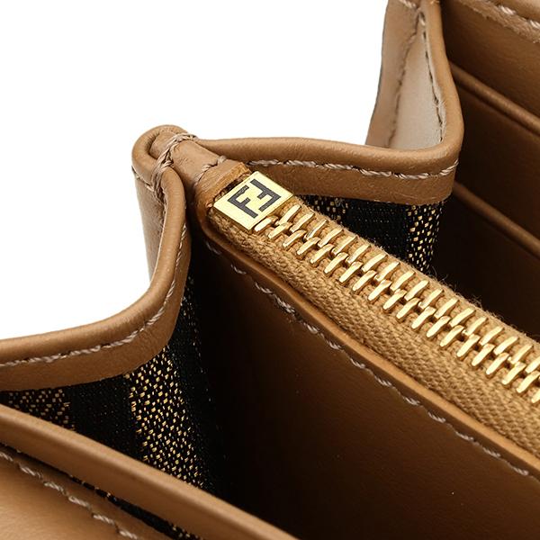FENDI 長財布 ジッピーウォレット ブラウン ゴールド金具 FENDI（財布 ・ ゴールド/金色系）のフリマアイテム一覧
