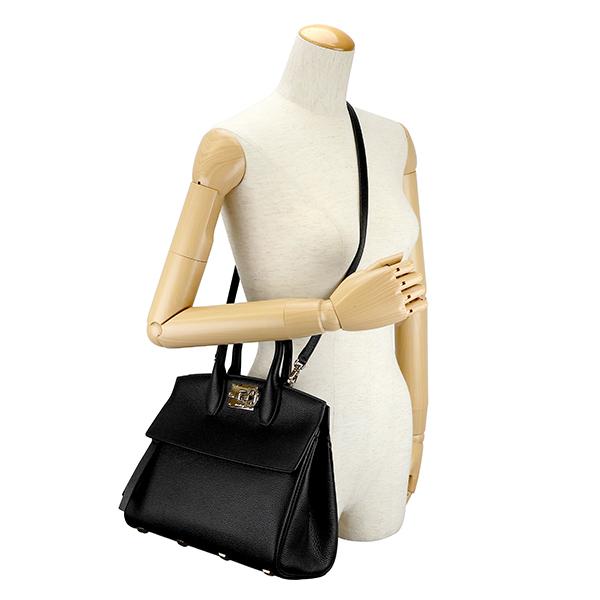 FERRAGAMO（フェラガモ） 並行輸入 ハンドバッグ ガンチーニ 21H159