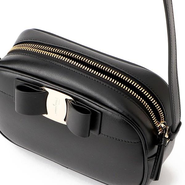 並行輸入 フェラガモ ショルダーバッグ ヴァラ リボン 21H498 706502