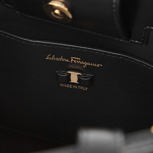 FERRAGAMO 並行輸入 フェラガモ トートバッグ ヴァラ ボウ 21I290