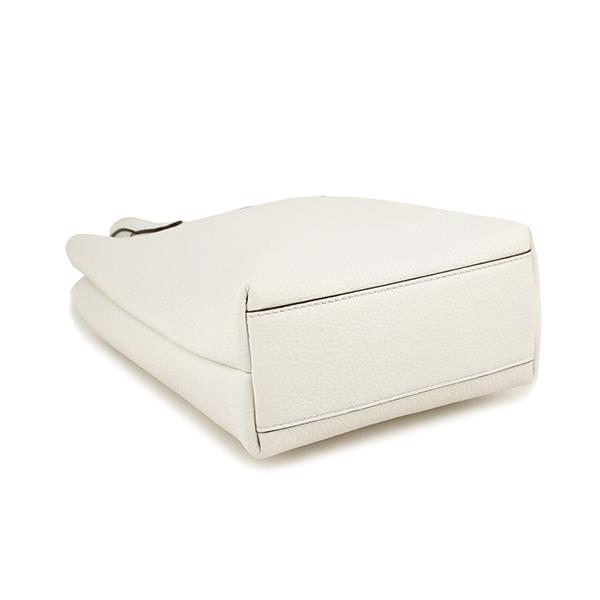 Salvatore Ferragamo ホワイトハンドバッグ　ガンチーニ Salvatore Ferragamo - サルヴァトーレフェラガモ Salvatore