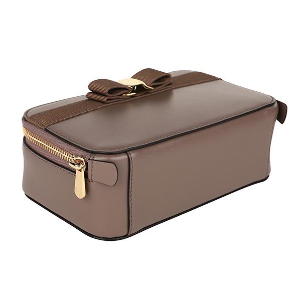 FERRAGAMO（フェラガモ） 並行輸入 ショルダーバッグ ヴァラ ボウ