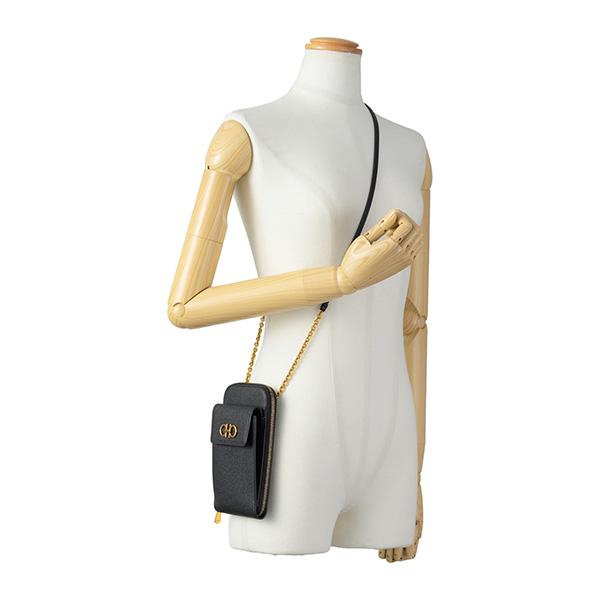 並行輸入 フェラガモ ショルダーバッグ FERRAGAMO ガンチーニ 220375 755308レディース ブラック 黒 | FERRAGAMO | 05