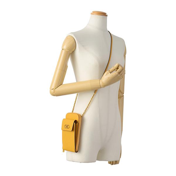 正規品☆フェラガモFerragamoイエロー黄色かごバッグ風 正規品☆フェラガモFerragamoイエロー黄色かごバッグ風