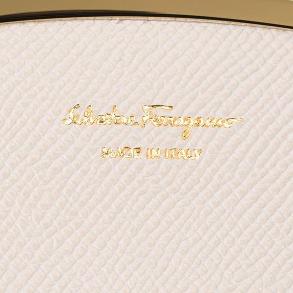 FERRAGAMO（フェラガモ） 並行輸入 カードケース ガンチーニ 22D198