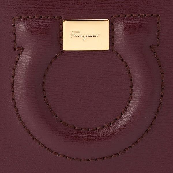 並行輸入 フェラガモ 2つ折り財布 バーガンディ系 FERRAGAMO 22D201