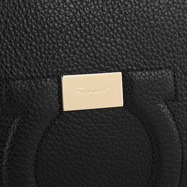 FERRAGAMO（フェラガモ） 並行輸入 クラッチ セカンドバッグ