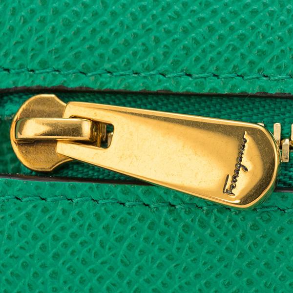 新品 未使用　Ferragamo 長財布　ガンチーニ　バイカラー 楽天市場】フェラガモ 長財布 FERRAGAMO ガンチーニ 22D779