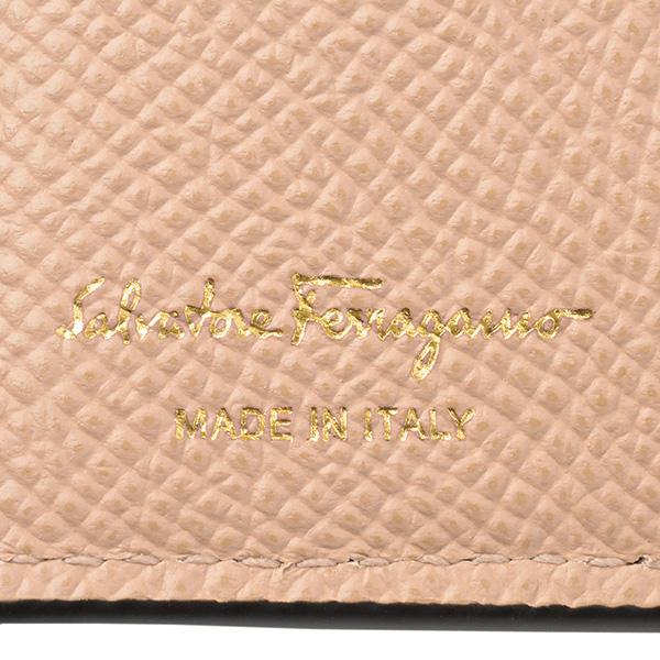 FERRAGAMO ベージュ 二つ折り財布　ガンチーニ　新品　箱有り フェラガモ 二つ折り財布/ミニ財布 財布 レディース ワンダ ガンチーニ
