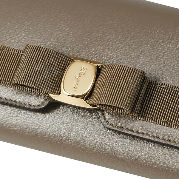 FERRAGAMO 並行輸入 フェラガモ 長財布 ニューヴァラ 22E008 741347