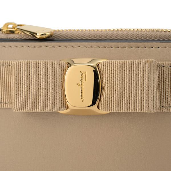 FERRAGAMO（フェラガモ） 並行輸入 2つ折り財布 ヴァラ ボウ 22E009