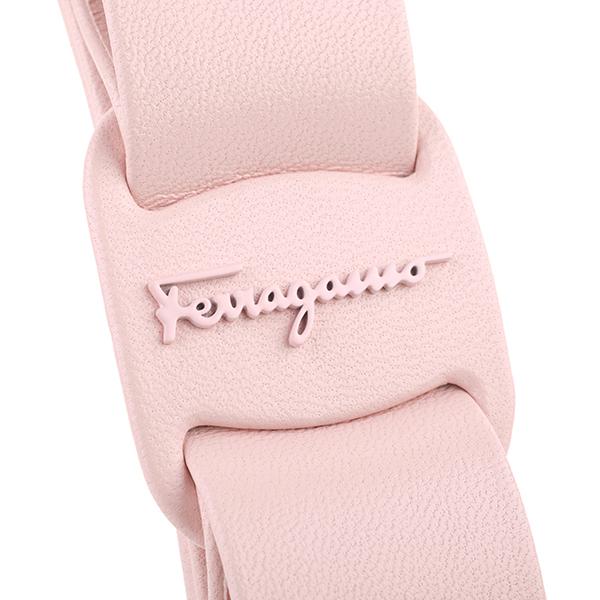 FERRAGAMO ピンク リボン付きヘアバンド　新品未使用　巾着袋付き FERRAGAMO ピンク リボン付きヘアバンド 新品未使用 巾着袋付き