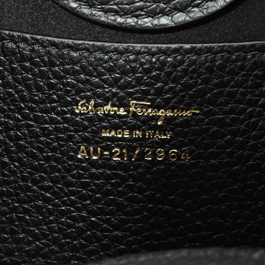 FERRAGAMO 並行輸入 フェラガモ ショルダーバッグ ガンチーニ 212964