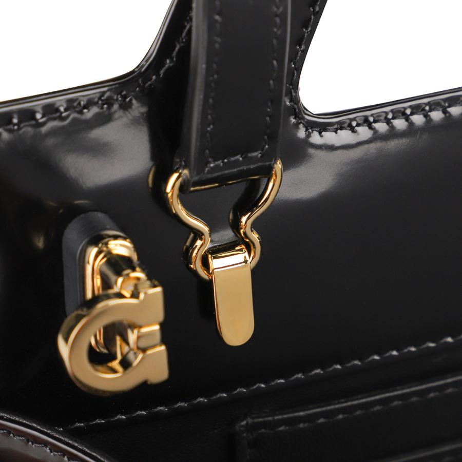 【高級美品】フェラガモ☆クロコ　バラ　ゴールド金具　自立　ハンドバッグ　ブラック Salvatore Ferragamo(サルヴァトーレフェラガモ) / クロコ型押し