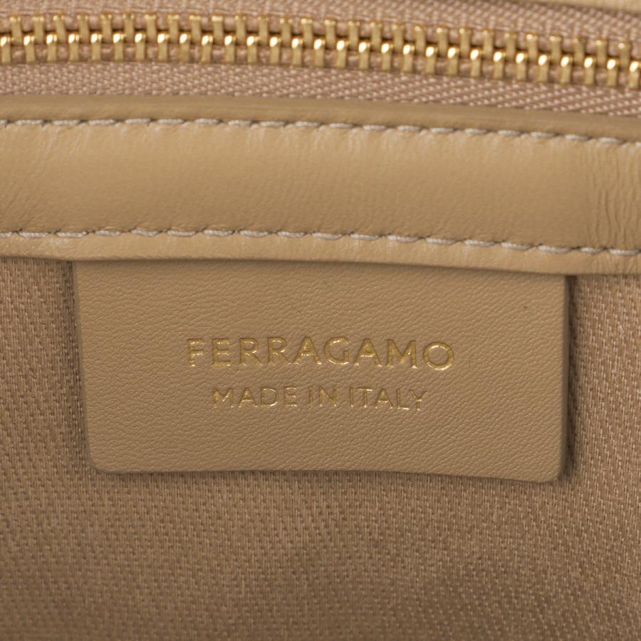 FERRAGAMO 並行輸入 フェラガモ トートバッグ ロゴ 214988 765805