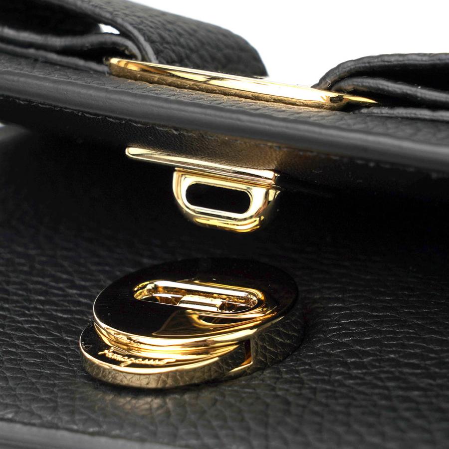 FERRAGAMO フェラガモ ショルダーバッグ ヴァラ 218374 772252 FERRAGAMO フェラガモ ショルダーバッグ ヴァラ 218374 772252