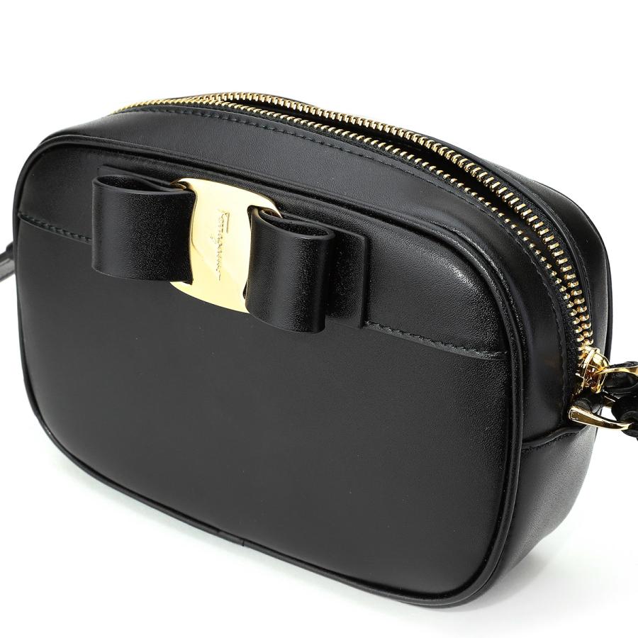 【新品】 Ferragamo フェラガモ　ヴァラリボン　ブラック　リボン　ポーチ 新品】 Ferragamo フェラガモ ヴァラリボン ブラック リボン ポーチ
