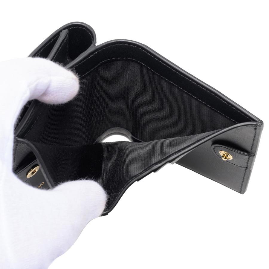 【未使用に近い】Ferragamo ガンチーニ　クロージャー　ロゴ　フラップ FERRAGAMO - 【未使用に近い】Ferragamo ガンチーニ