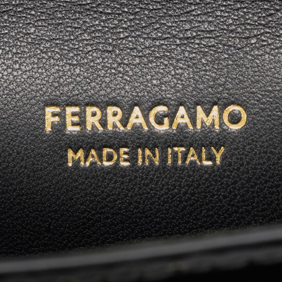 FERRAGAMO（フェラガモ） 並行輸入 カードケース ガンチーニ 220435