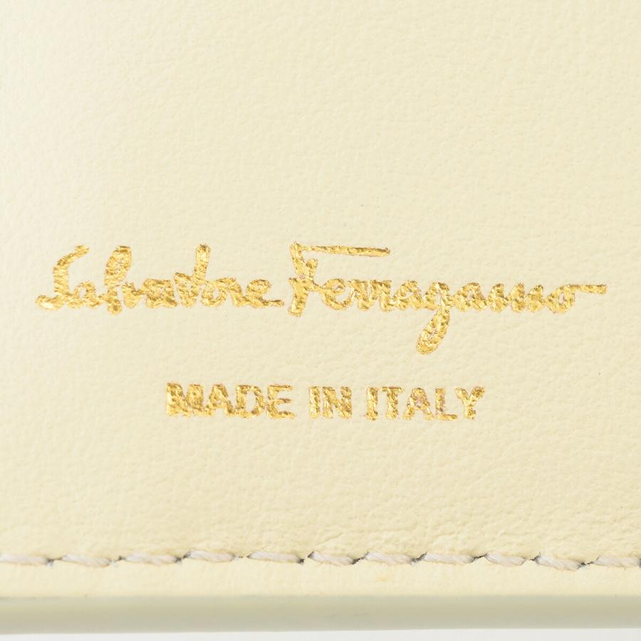 FERRAGAMO フェラガモ 2つ折り財布 ガンチーニ 22D780 770357 FERRAGAMO フェラガモ 2つ折り財布 ガンチーニ 22D780 770357