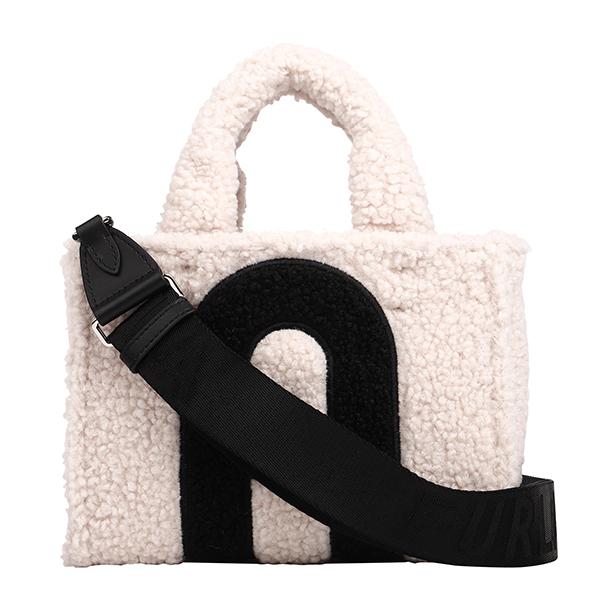 優しいひとへ 小花とベリーのセーターブック 水野陽子 棒針あみ かぎ針編み:手芸 優しいひとへ 小花とベリーのセーターブック 水野陽子 棒針あみ かぎ針