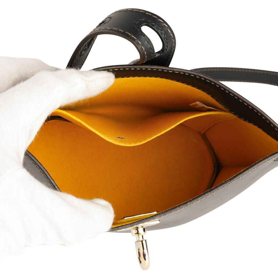 美品✨フルラ ショルダーバッグ 現行 2way ターンロック レザー ロゴ 黒 極美品✨フルラ 現行 ハンドバッグ 2way ターンロック ロゴ レザー 黒