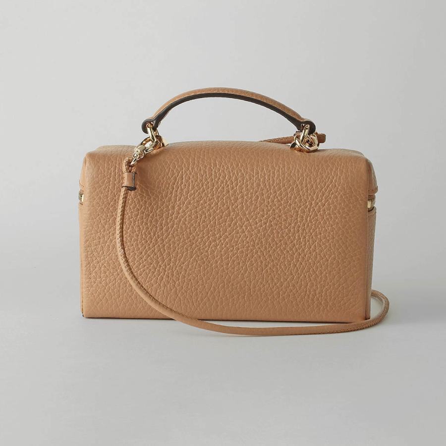 美品　フルラ　ネット　M ショルダーバッグ　ベージュ　ブラウン フルラ FURLA フルラ ショルダーバッグ ヌヴォラ ブラウン レディース